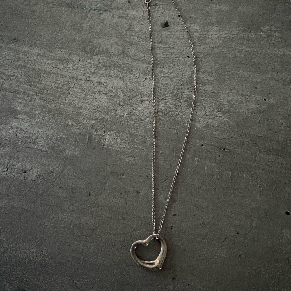 Tiffany & Co. Silver Open Heart Necklace. Elsa Peretti - Picture 3 of 5